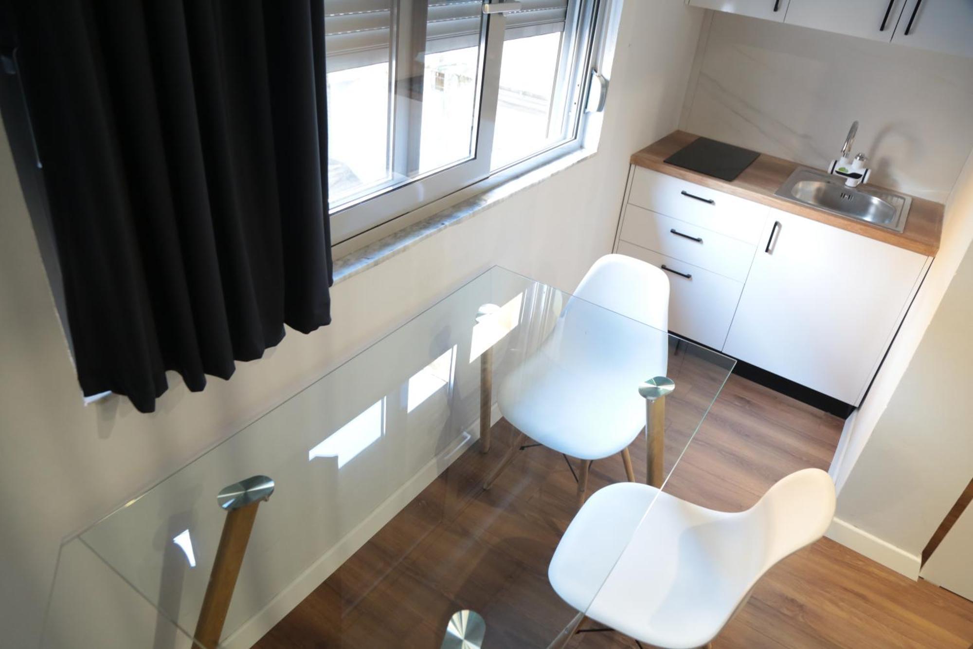 Be Solei Studio Apartments Sol 1 ติรานา ภายนอก รูปภาพ